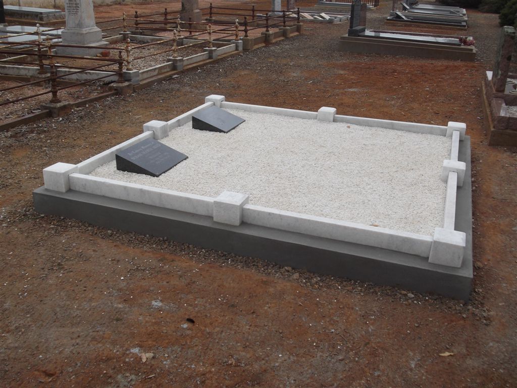 Manufacturers and installers of marble & granite memorials